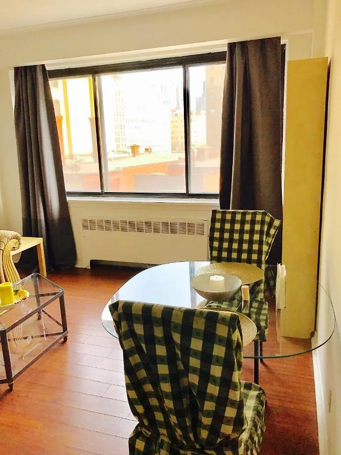 Stylish Montreal Apartment: Comfortable Stay In The Golden Square Mile Канада