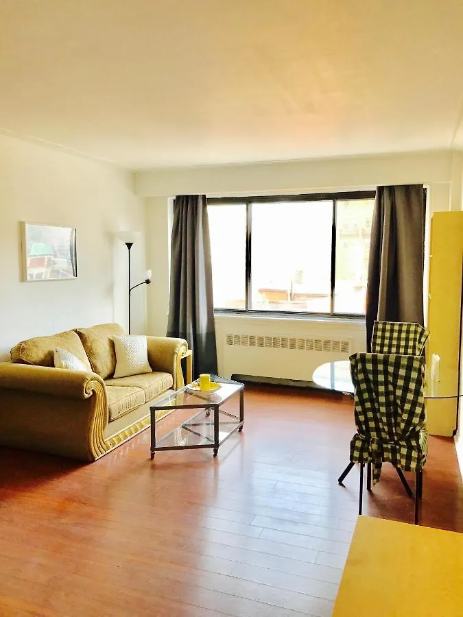 Stylish Montreal Apartment: Comfortable Stay In The Golden Square Mile